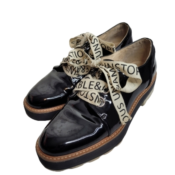 Zara Shoes - Zara Black Patten Leather Stack Shoes